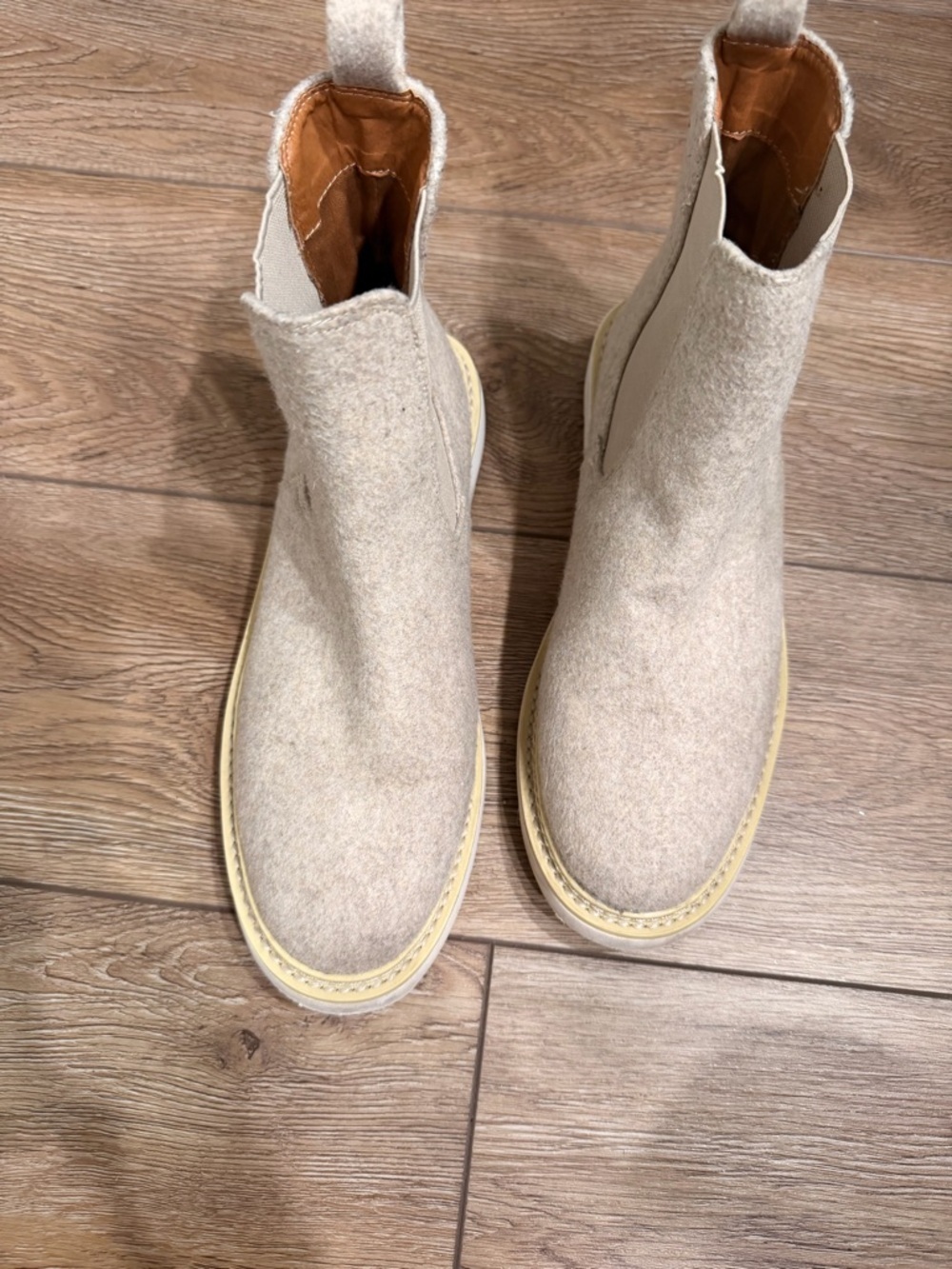 Universal Thread Cream Chelsea Combat Boots